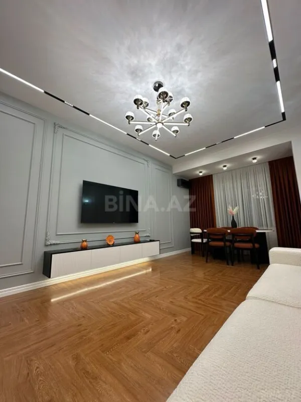 Satılır 2 otaqlı mənzil 68 m²