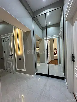Satılır 2 otaqlı mənzil 68 m²