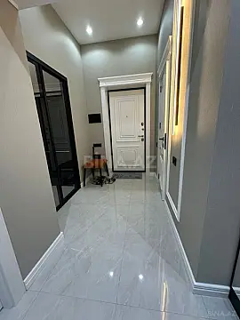 Satılır 2 otaqlı mənzil 68 m²