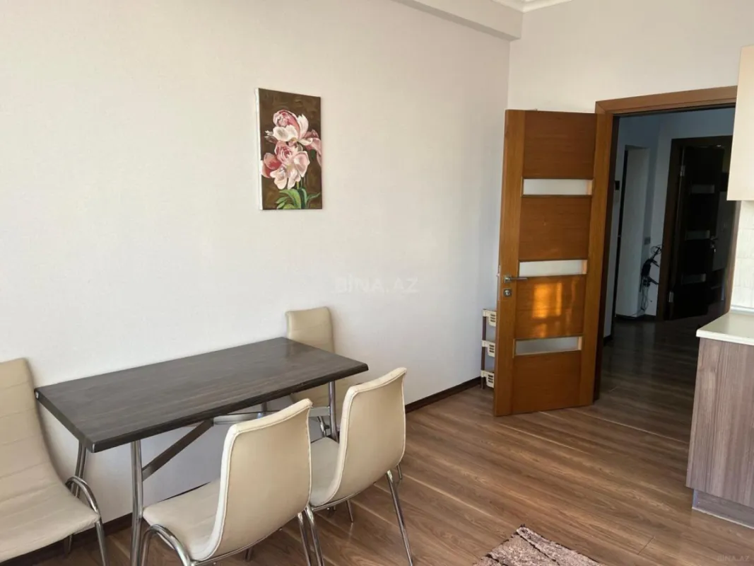 Kirayə verilir 3 otaqlı mənzil 100 m²