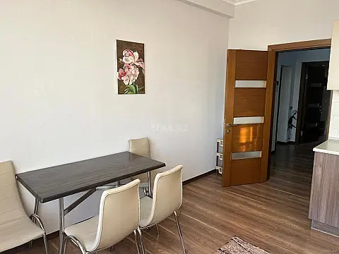 Kirayə verilir 3 otaqlı mənzil 100 m²