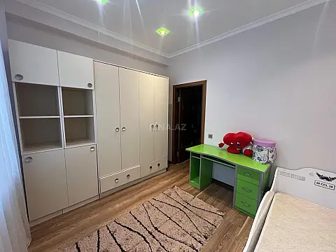Kirayə verilir 3 otaqlı mənzil 100 m²