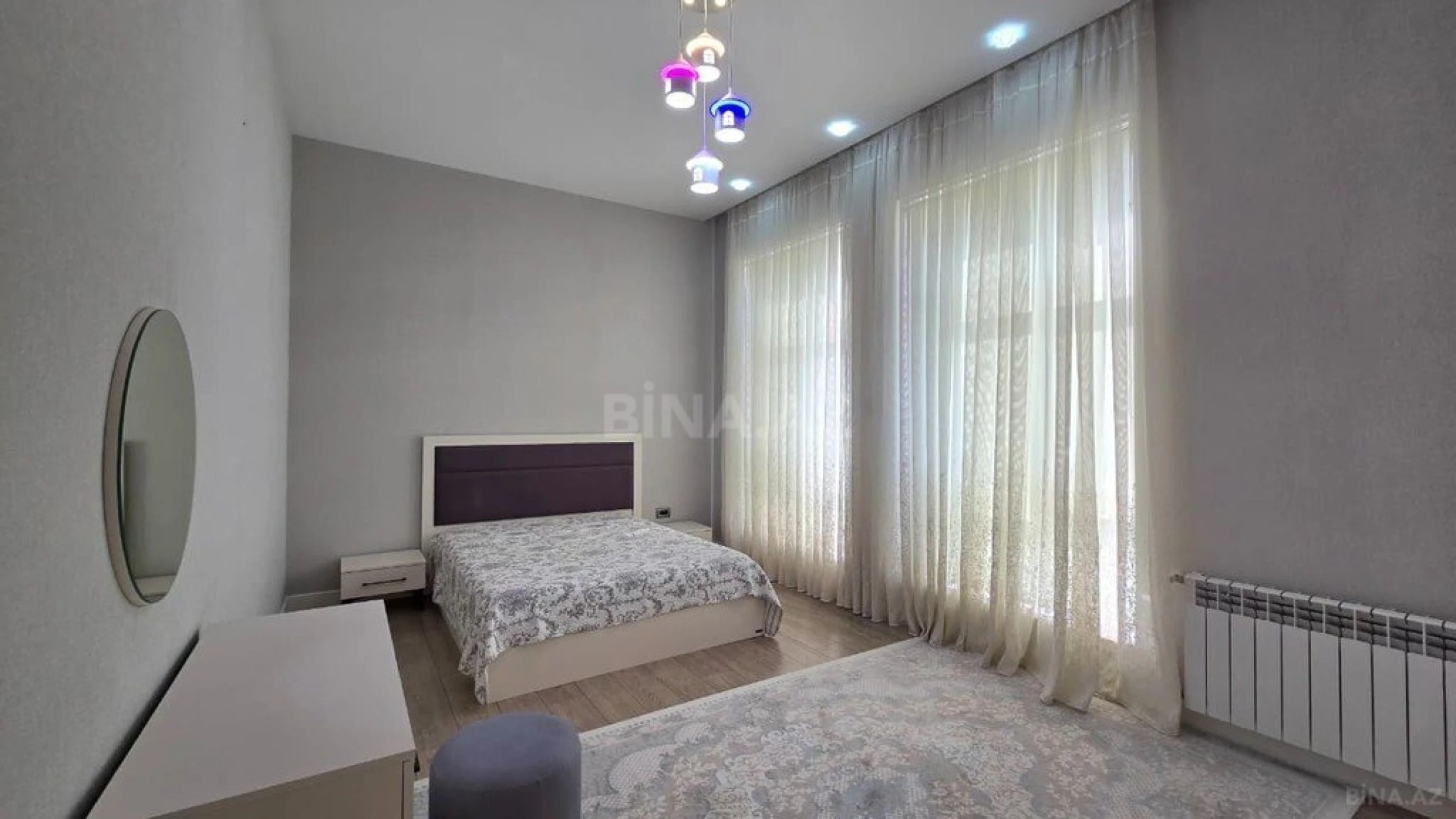 Kirayə verilir 9 otaqlı həyət evi 620 m²