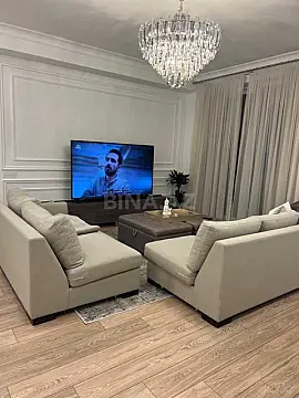 Satılır 3 otaqlı mənzil 130.5 m²