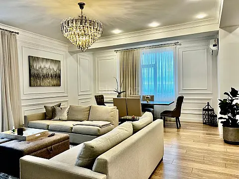 Satılır 3 otaqlı mənzil 130.5 m²