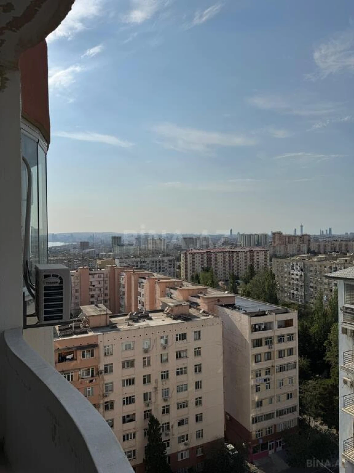 Satılır 3 otaqlı mənzil 120 m²
