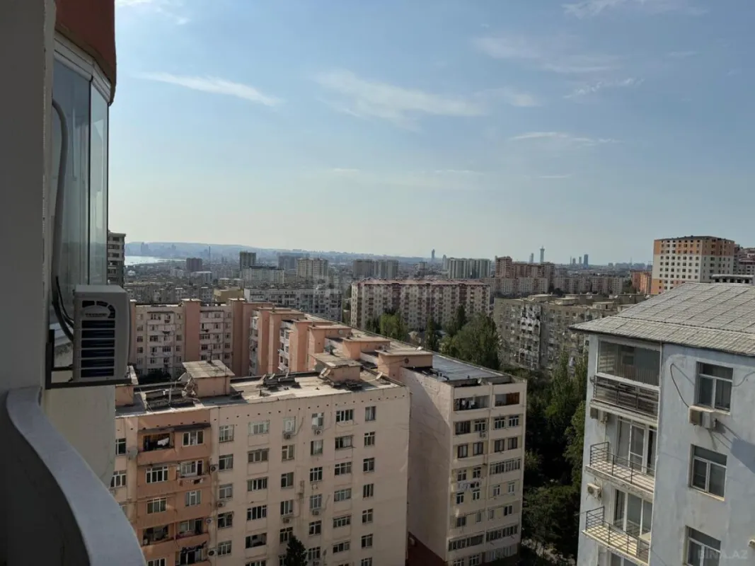 Satılır 3 otaqlı mənzil 120 m²