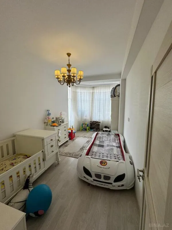 Satılır 3 otaqlı mənzil 120 m²