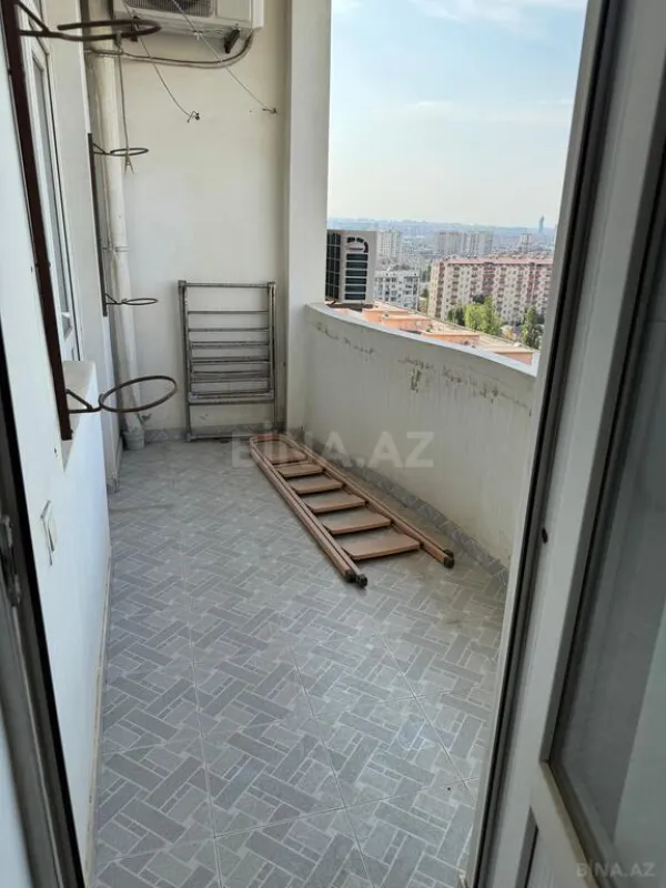 Satılır 3 otaqlı mənzil 120 m²