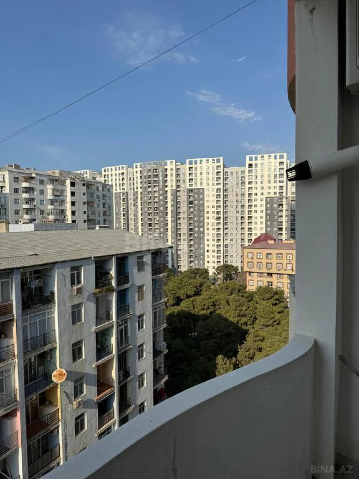 Satılır 3 otaqlı mənzil 120 m²