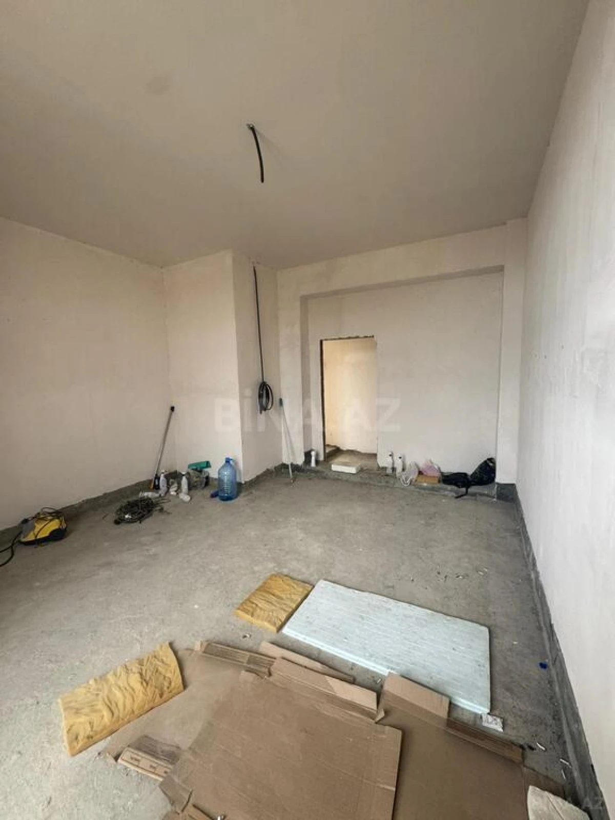 Satılır 3 otaqlı mənzil 146 m²
