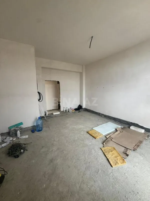 Satılır 3 otaqlı mənzil 146 m²