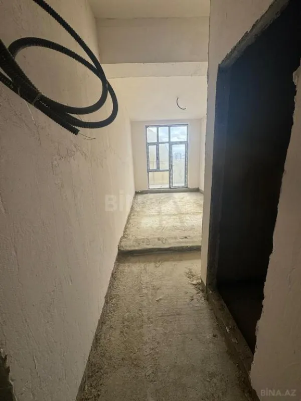 Satılır 3 otaqlı mənzil 146 m²