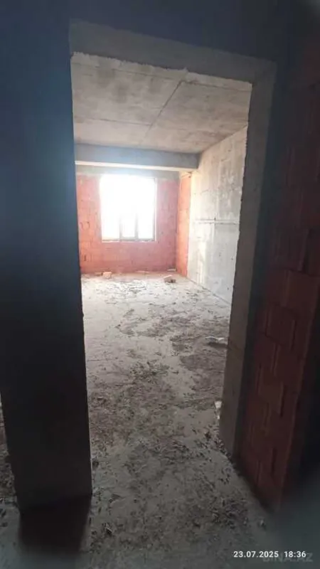 Satılır 2 otaqlı mənzil 65 m²