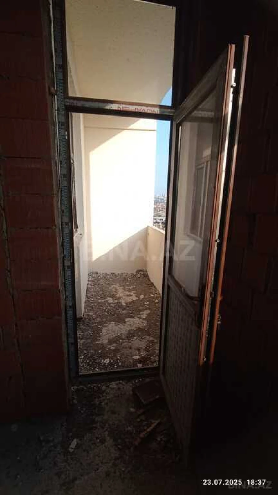 Satılır 2 otaqlı mənzil 65 m²