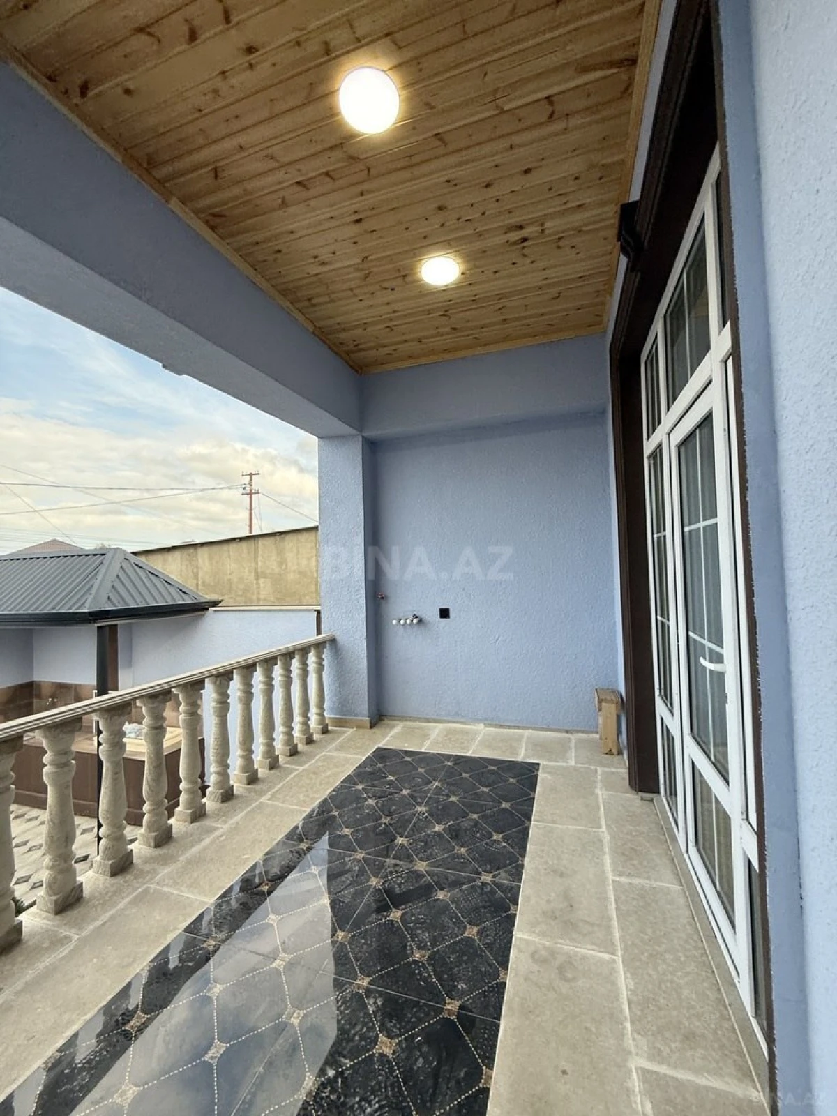 Satılır 4 otaqlı həyət evi 120 m²