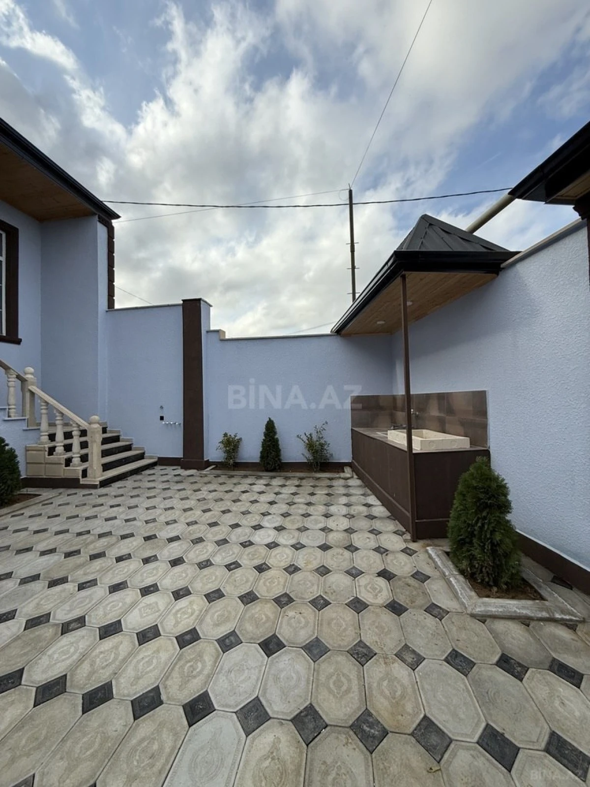Satılır 4 otaqlı həyət evi 120 m²