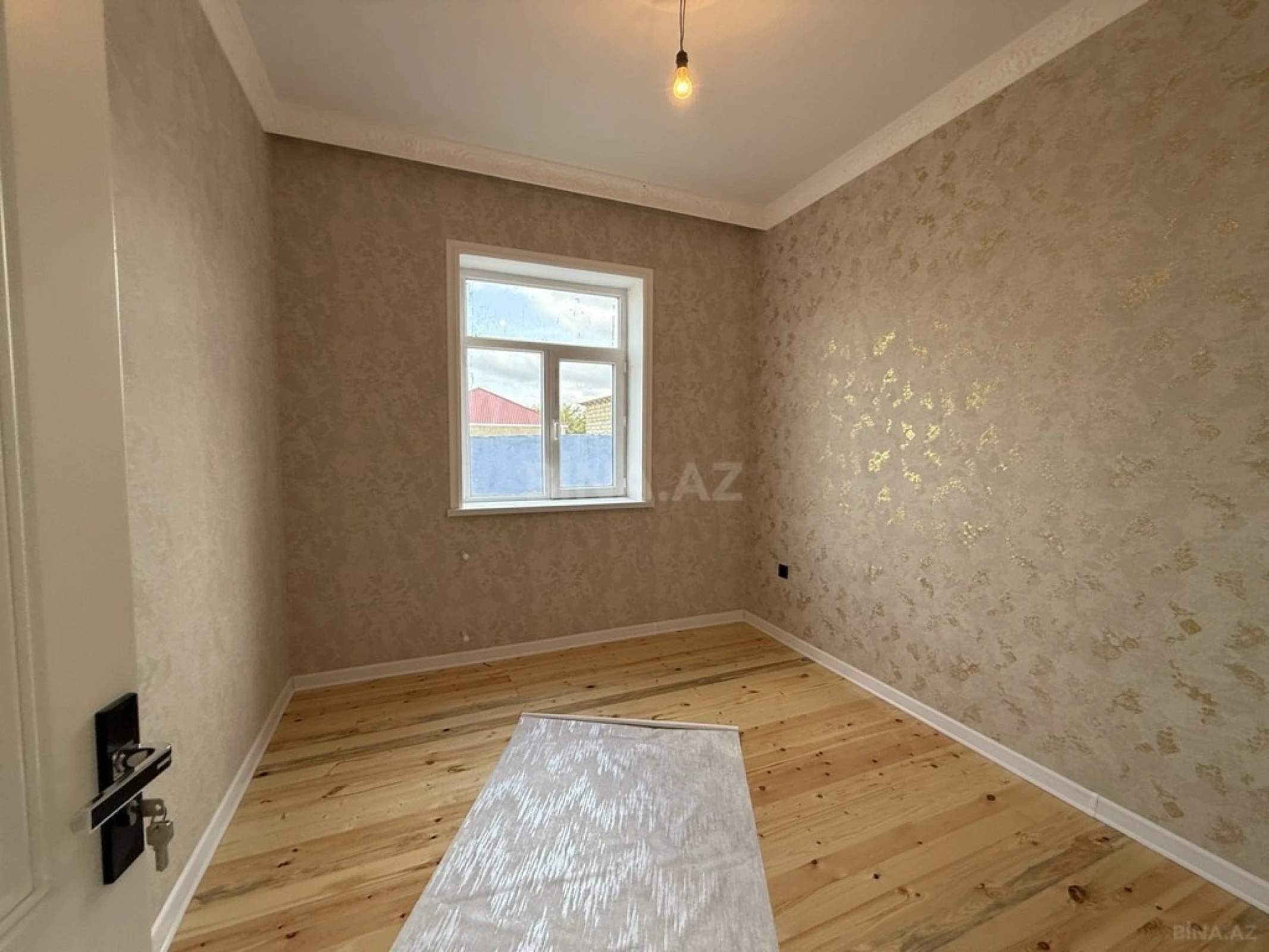 Satılır 4 otaqlı həyət evi 120 m²