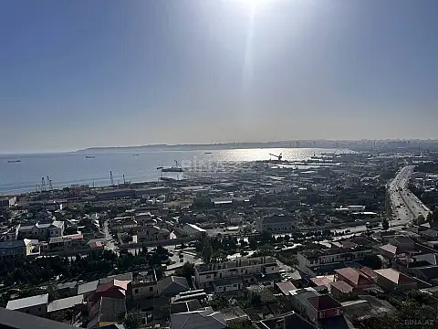 Satılır 4 otaqlı mənzil 185 m²