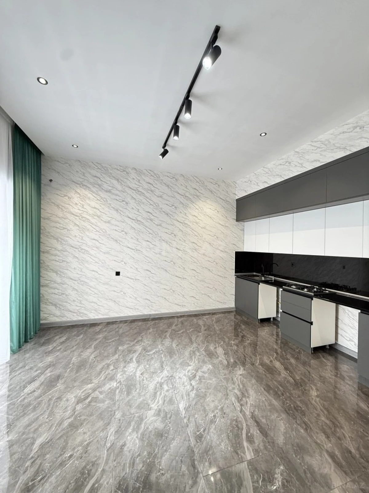 Satılır 4 otaqlı həyət evi 155 m²