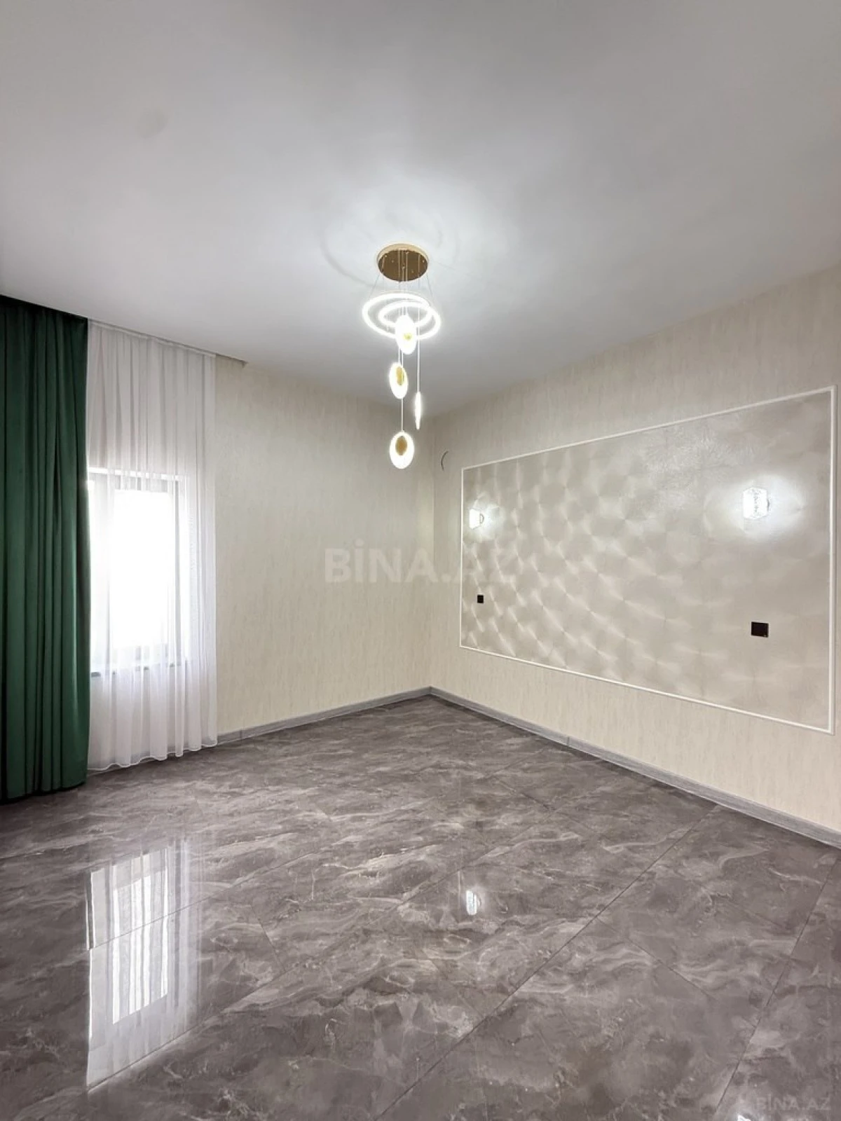 Satılır 4 otaqlı həyət evi 155 m²