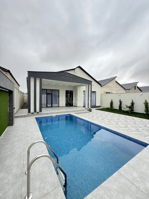 Satılır 4 otaqlı həyət evi 155 m²