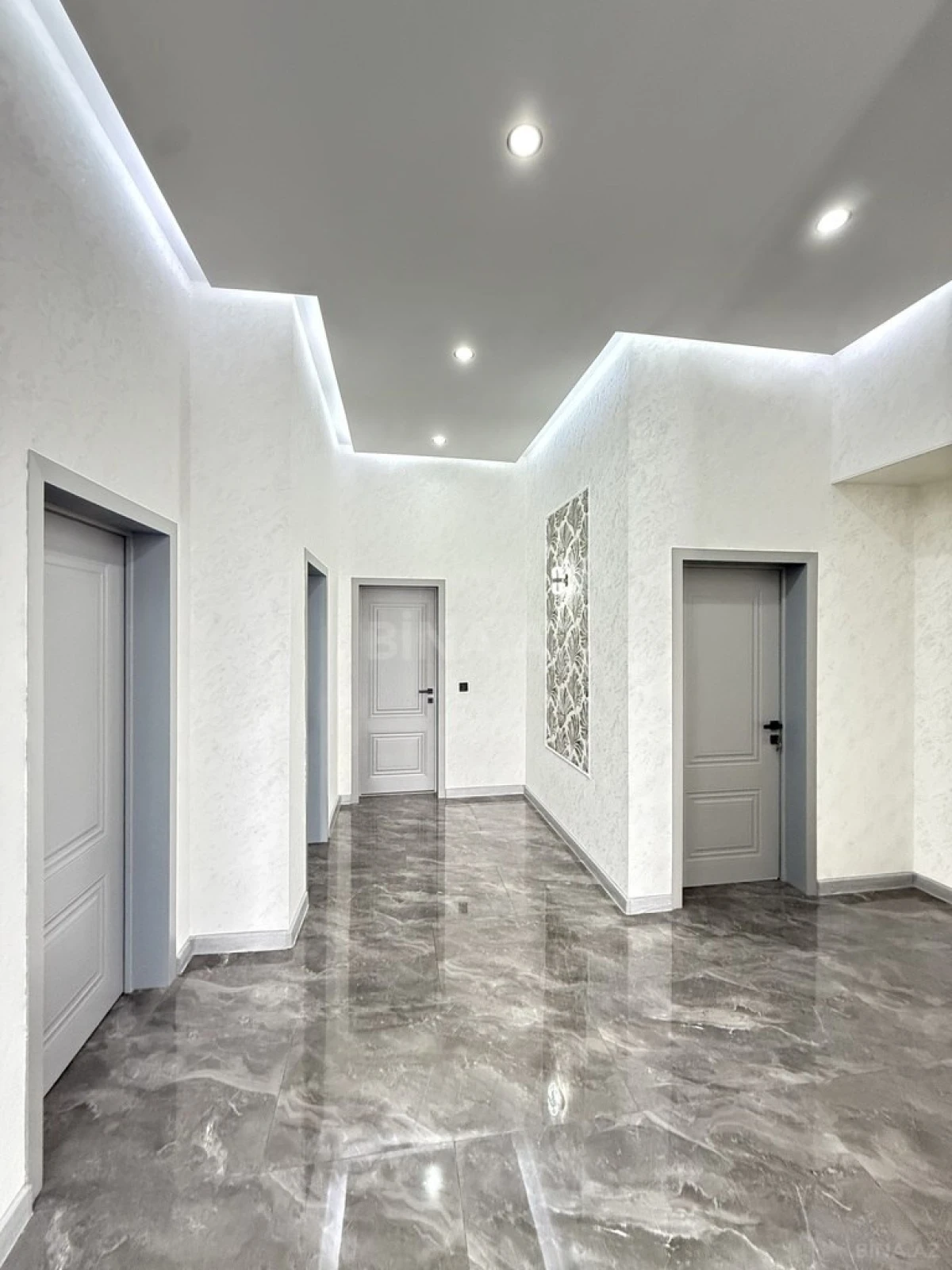 Satılır 4 otaqlı həyət evi 155 m²