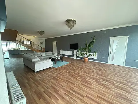 Kirayə verilir 4 otaqlı həyət evi 400 m²