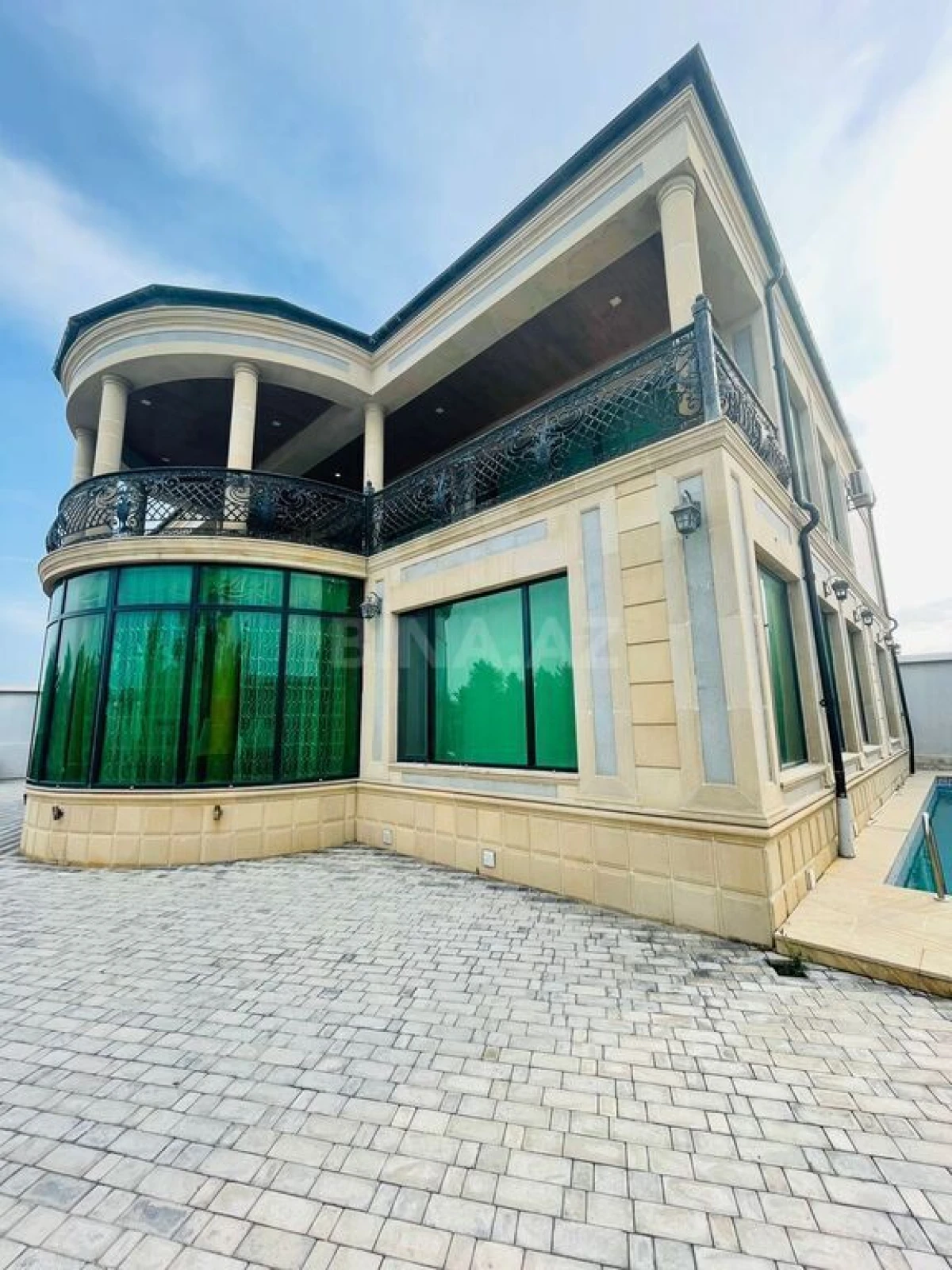 Kirayə verilir 4 otaqlı həyət evi 400 m²