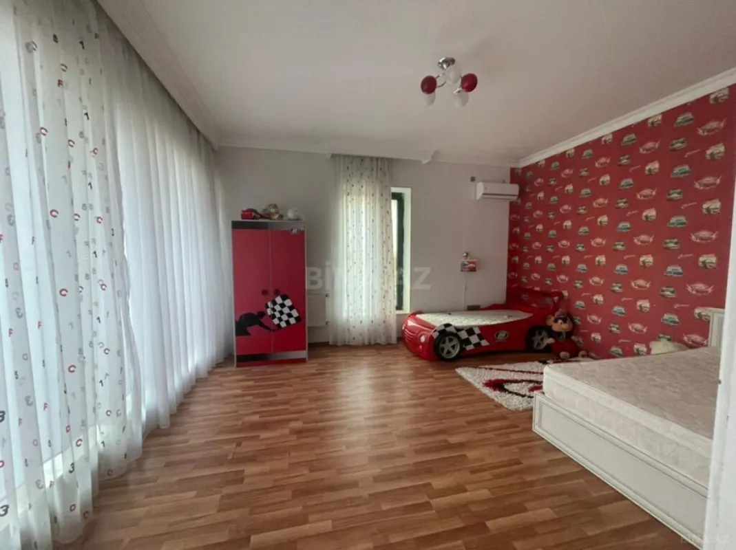 Kirayə verilir 4 otaqlı həyət evi 400 m²