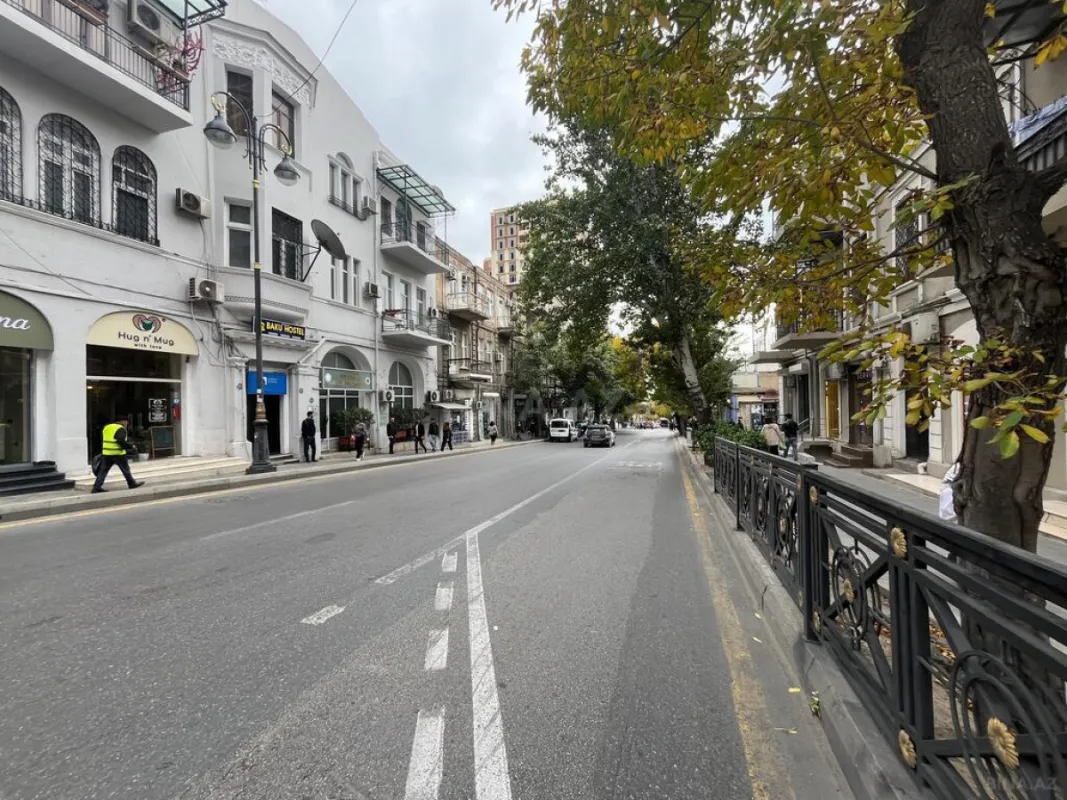 Satılır obyekt 65 m²