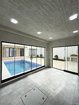 Satılır 4 otaqlı həyət evi 160 m²