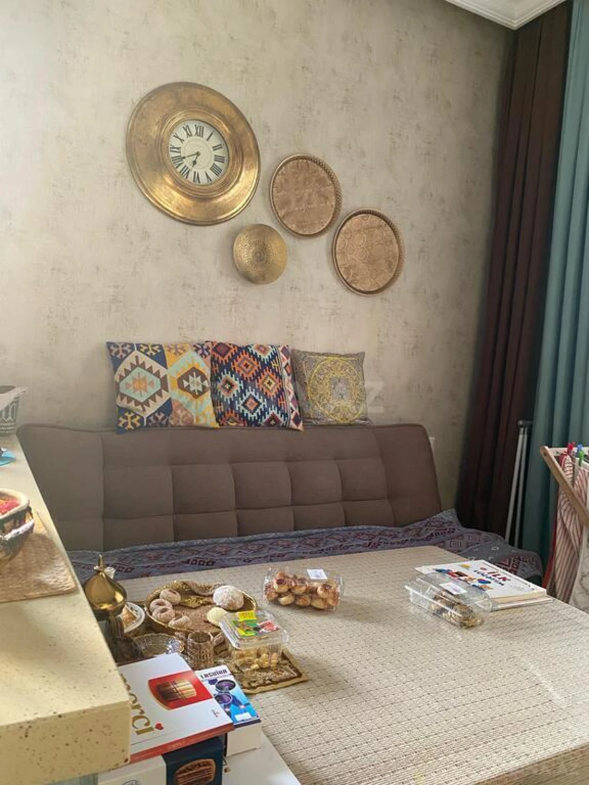 Satılır 4 otaqlı mənzil 157 m²