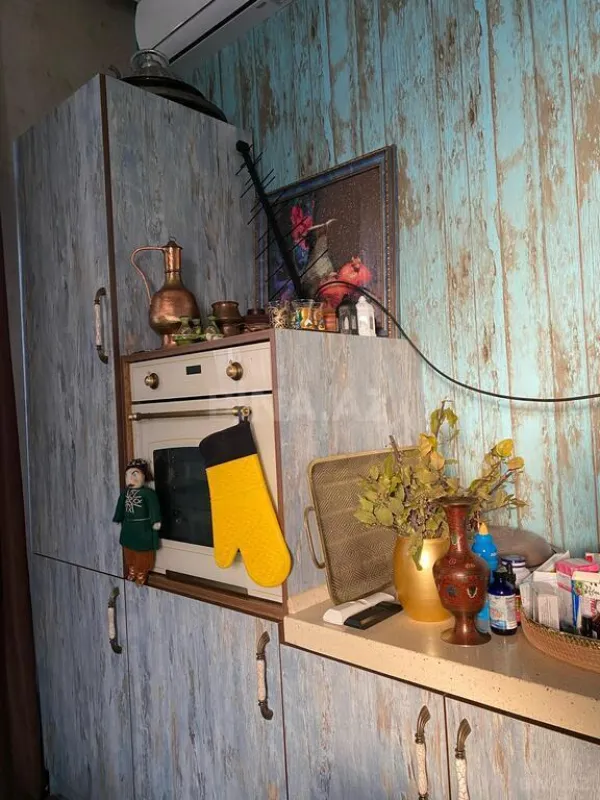 Satılır 4 otaqlı mənzil 157 m²