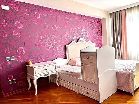 Satılır 3 otaqlı mənzil 90 m²