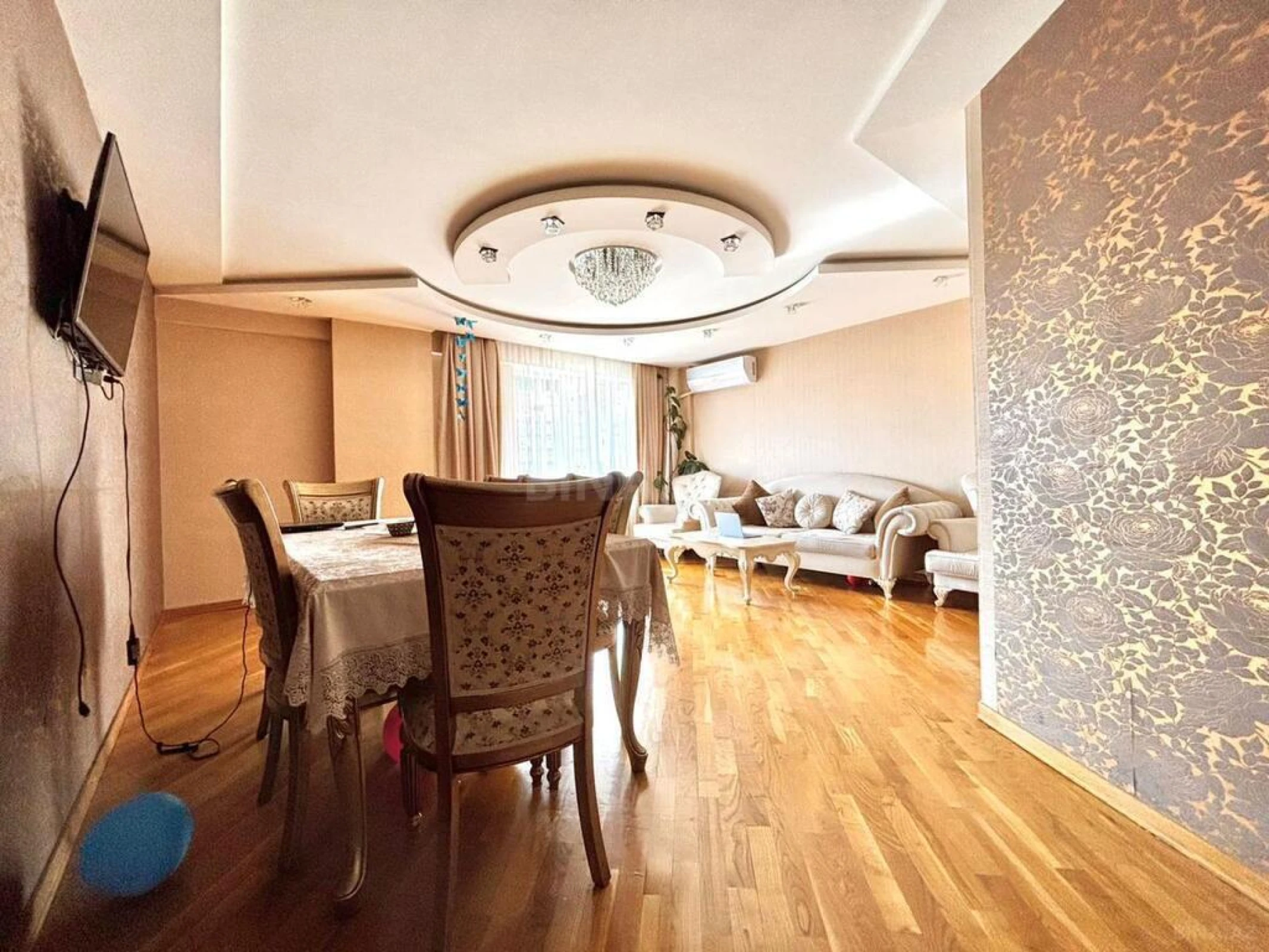 Satılır 3 otaqlı mənzil 90 m²