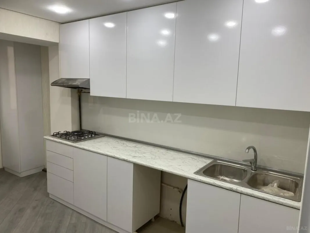 Satılır 2 otaqlı mənzil 70 m²