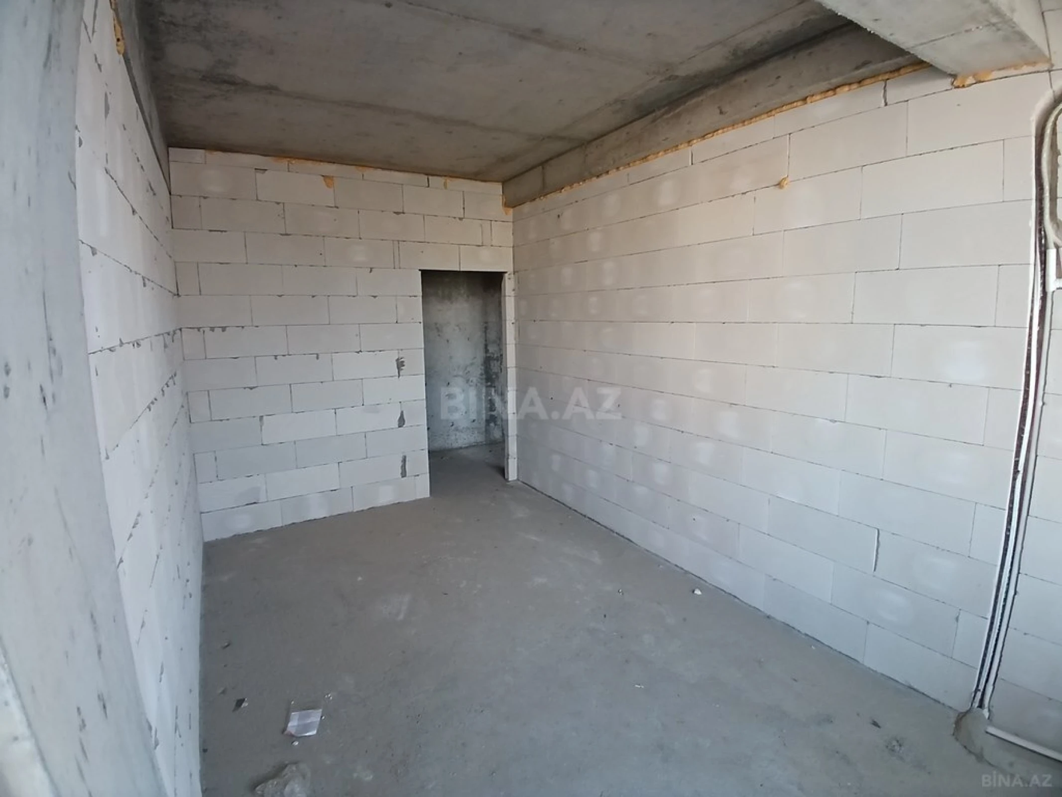 Satılır 3 otaqlı mənzil 150 m²