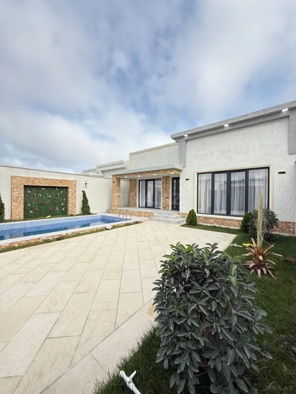 Satılır 4 otaqlı həyət evi 160 m²