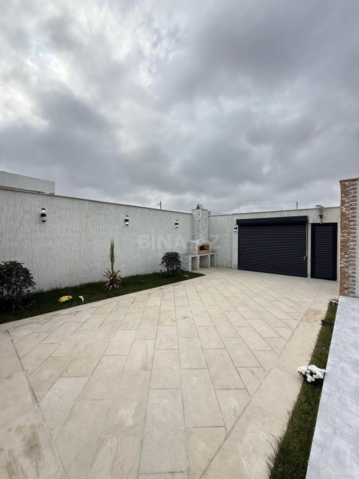 Satılır 4 otaqlı həyət evi 160 m²
