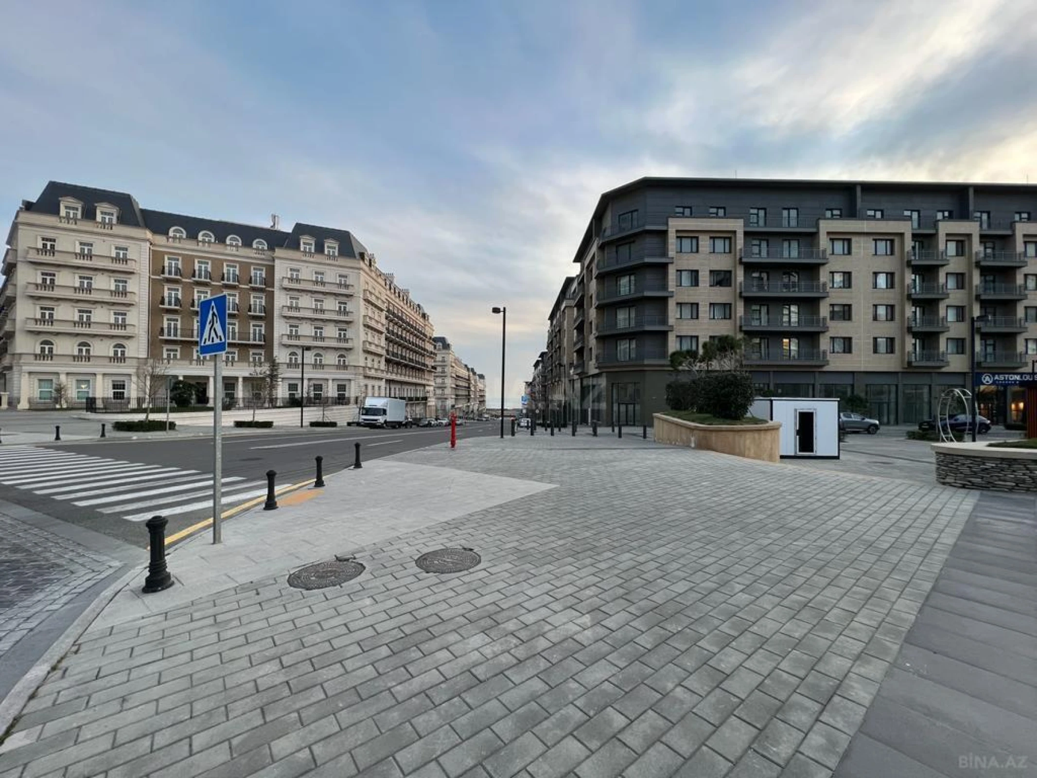 Satılır 5 otaqlı mənzil 206 m²