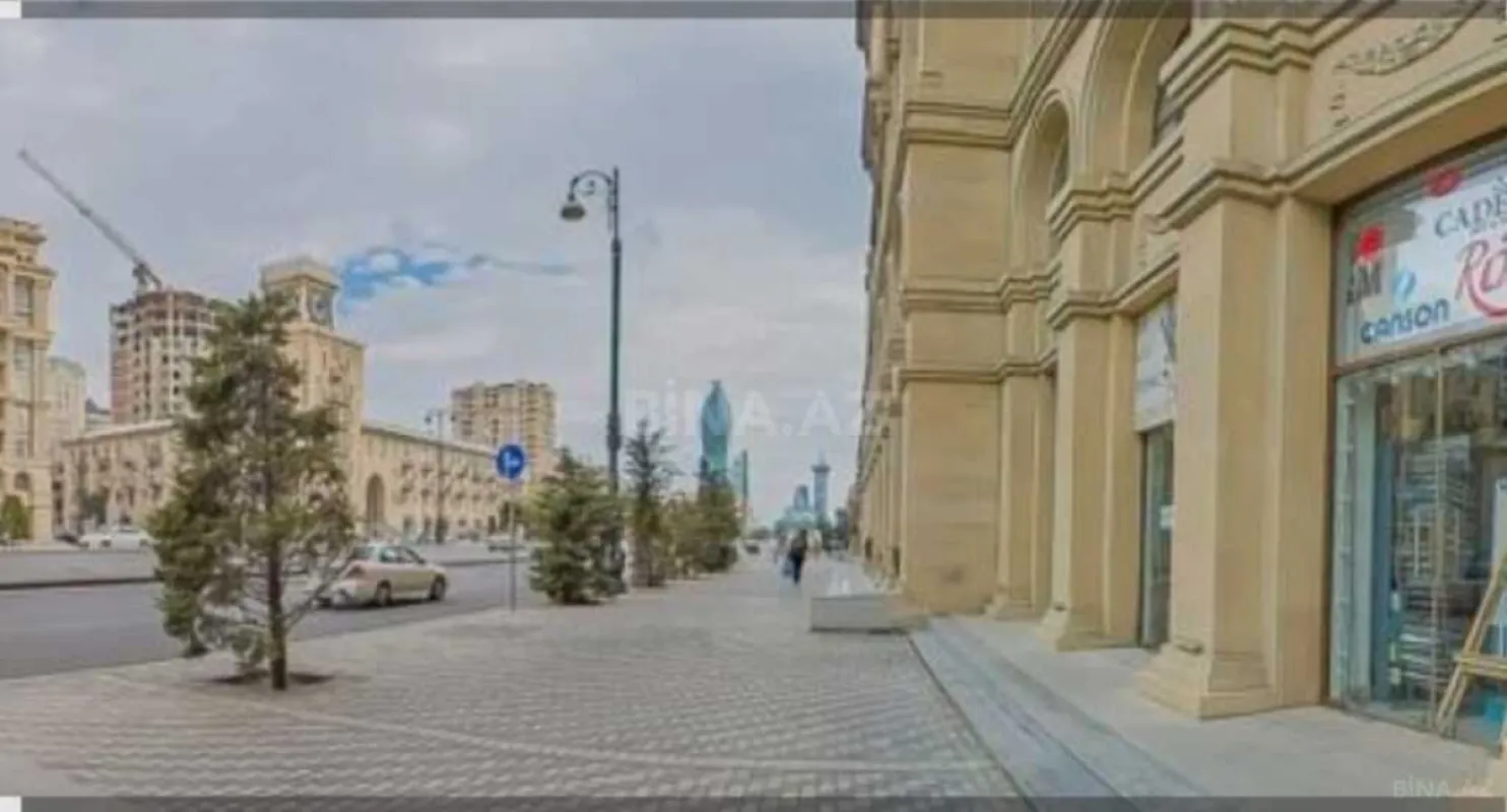 Satılır obyekt 190 m²