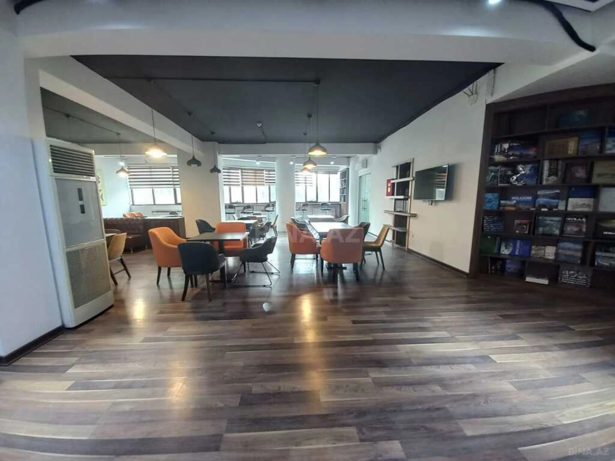 Satılır obyekt 190 m²
