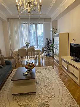 Satılır 3 otaqlı mənzil 120 m²