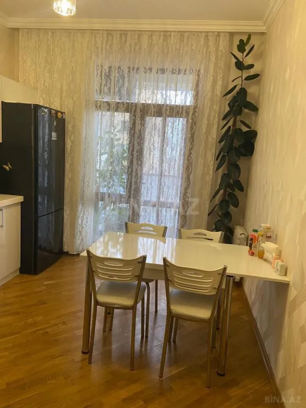 Satılır 3 otaqlı mənzil 120 m²