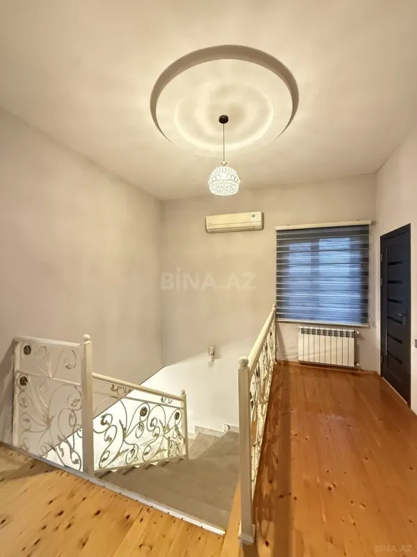 Satılır 4 otaqlı həyət evi 160 m²