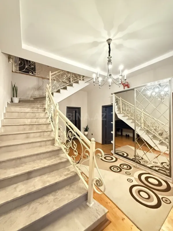 Satılır 4 otaqlı həyət evi 160 m²