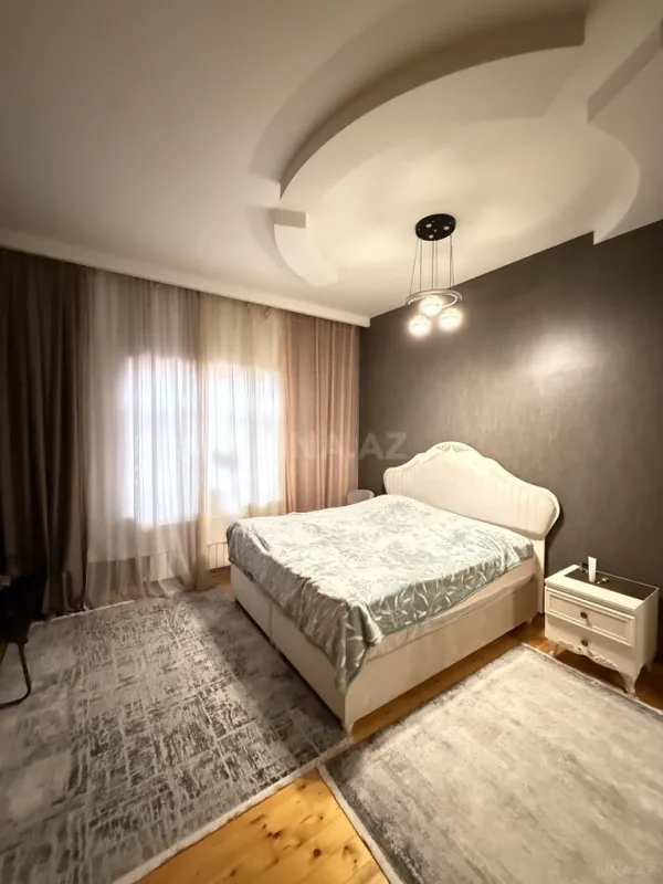Satılır 4 otaqlı həyət evi 160 m²