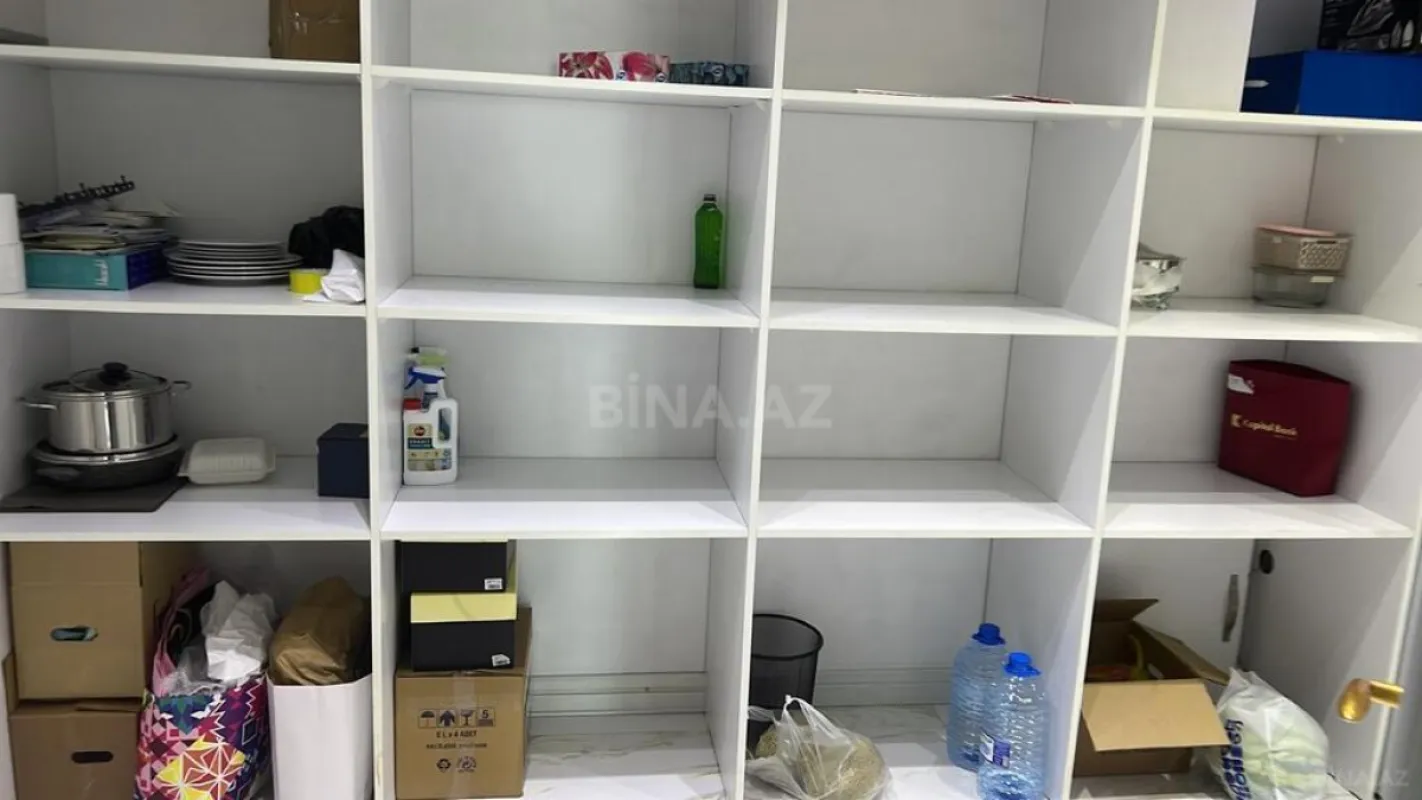 Kirayə verilir 6 otaqlı mənzil 400 m²