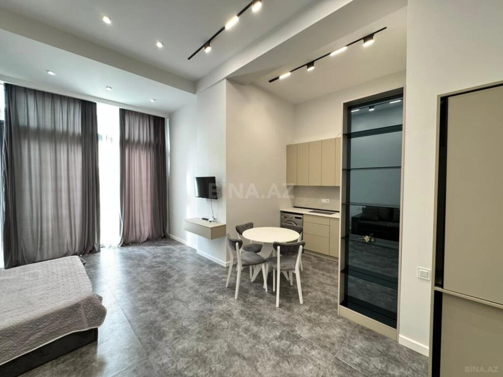 Satılır 1 otaqlı mənzil 58 m²